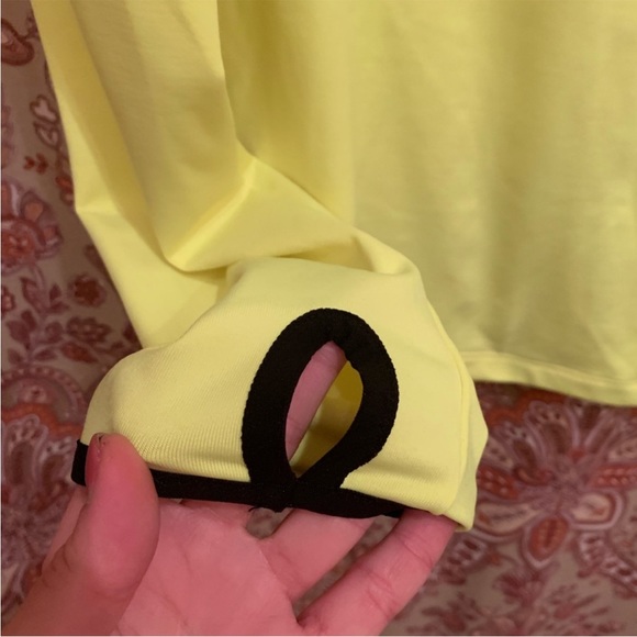 {PINK VICTORIAS SECRET} Workout Quarter ZIP NWT - Picture 5 of 6